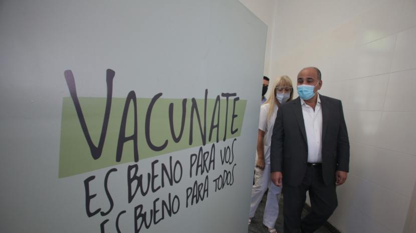 “Al más mínimo riesgo, vamos a reevaluar el inicio de clases”