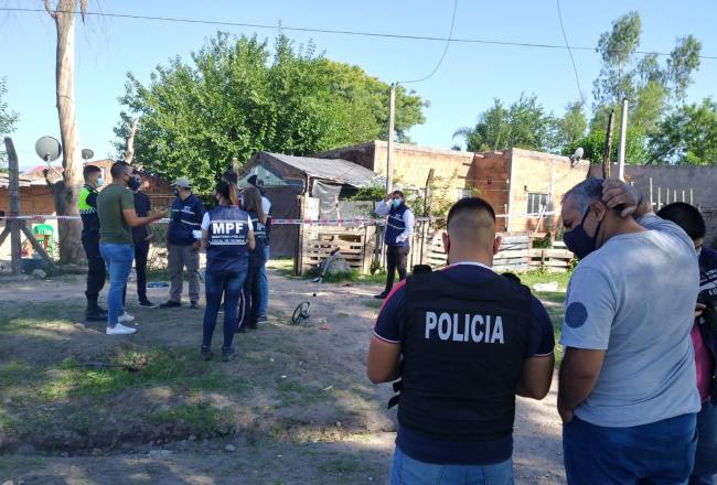 Durante la tarde de ayer, en Alderetes, los oficiales de la División Homicidios de la Policía arrestaron al sospechoso. 