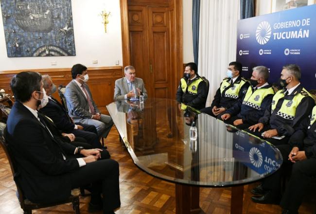 Jaldo y la Plana Mayor de la Policía 