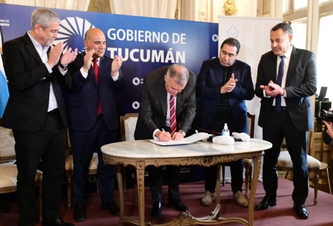 Procrear II en Tucumán: firman contratos para construir casi 3.150 casas Procrear II en Tucumán: firman contratos para construir casi 3.150 casas