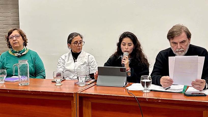 Encuentro académico sobre adolescencias reunió a equipos de salud mental
