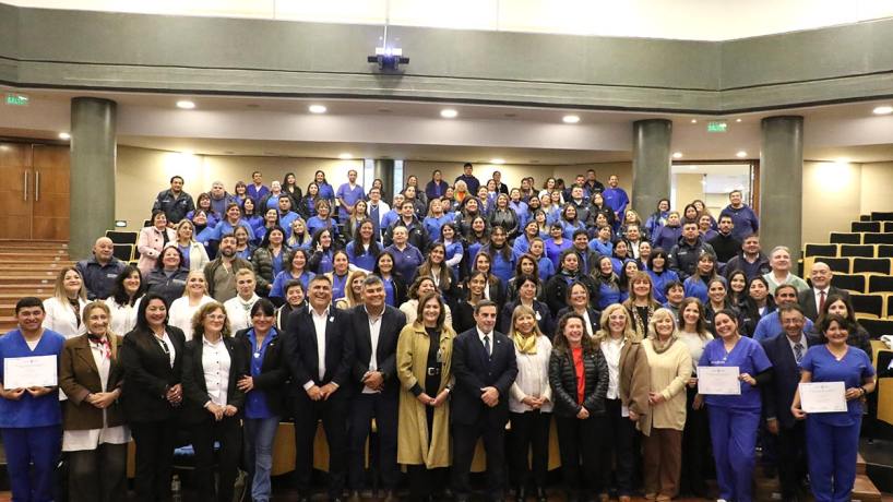 Agentes sociosanitarios recibieron sus diplomas tras capacitarse en Salud Mental