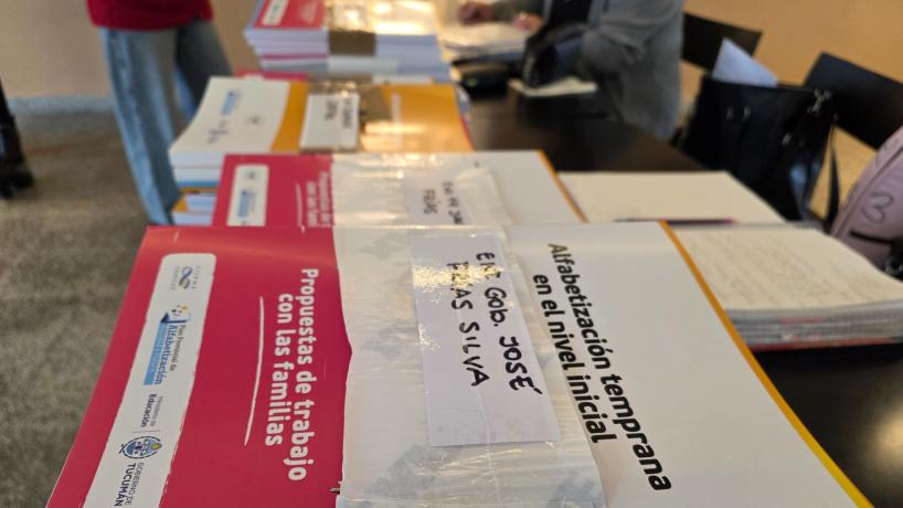 Educación Inicial entregó 600 libros para la alfabetización temprana