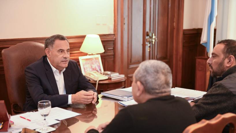El gobierno provincial fortalece el diálogo institucional con representantes de los trabajadores de vialidad