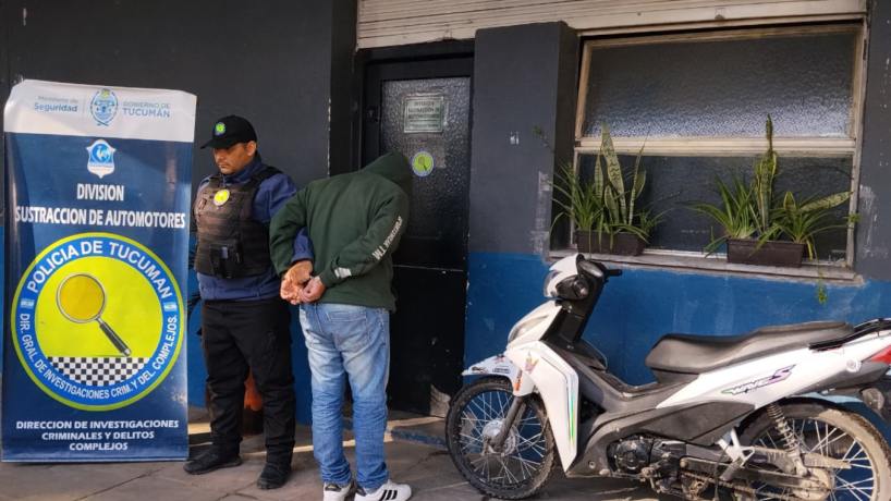 Detienen a una persona y secuestran dos vehículos