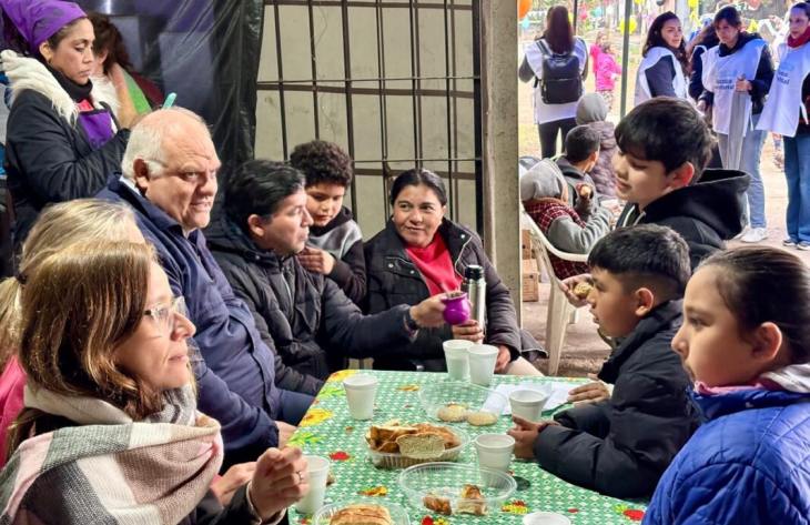 El ministro Masso participó de un encuentro de trabajo en el merendero comunitario La Vía