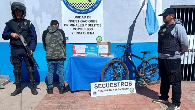 Secuestran municiones y otros elementos en un allanamiento
