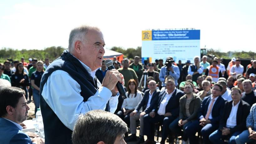 Jaldo visitó la obra de la doble terna El Bracho - Villa Quinteros y la estación transformadora Leales