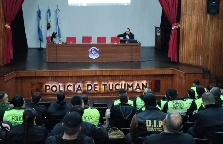 Capacitación sobre antiterrorismo en Tucumán