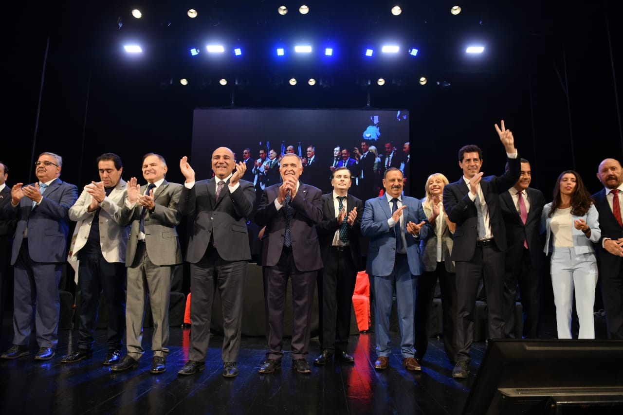 Juan Manzur reasumió la gobernación de la provincia Juan Manzur reasumió la gobernación de la provincia