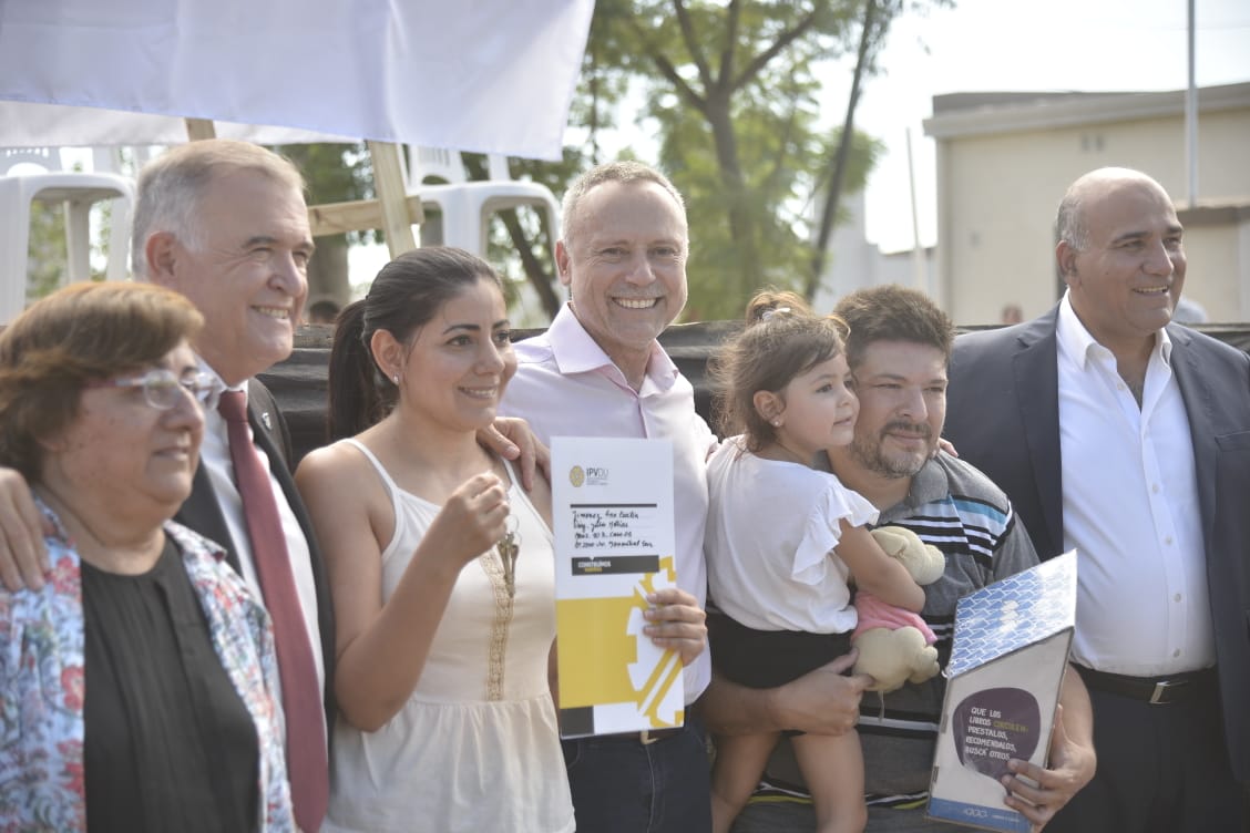 https://www.comunicaciontucuman.gob.ar/fotos/notas/2023/03/21/230321105018_60711.jpeg