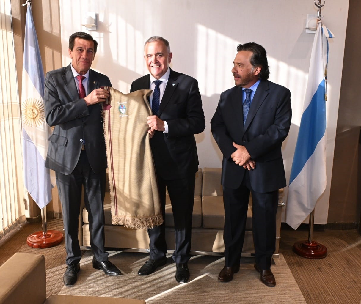 https://www.comunicaciontucuman.gob.ar/fotos/notas/2025/07/22/250722095256_43443.jpg