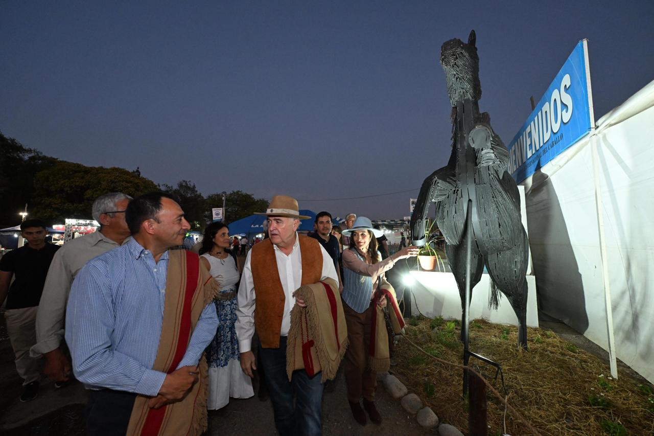 Jaldo participó de la segunda noche de la Fiesta Nacional e Internacional del Caballo