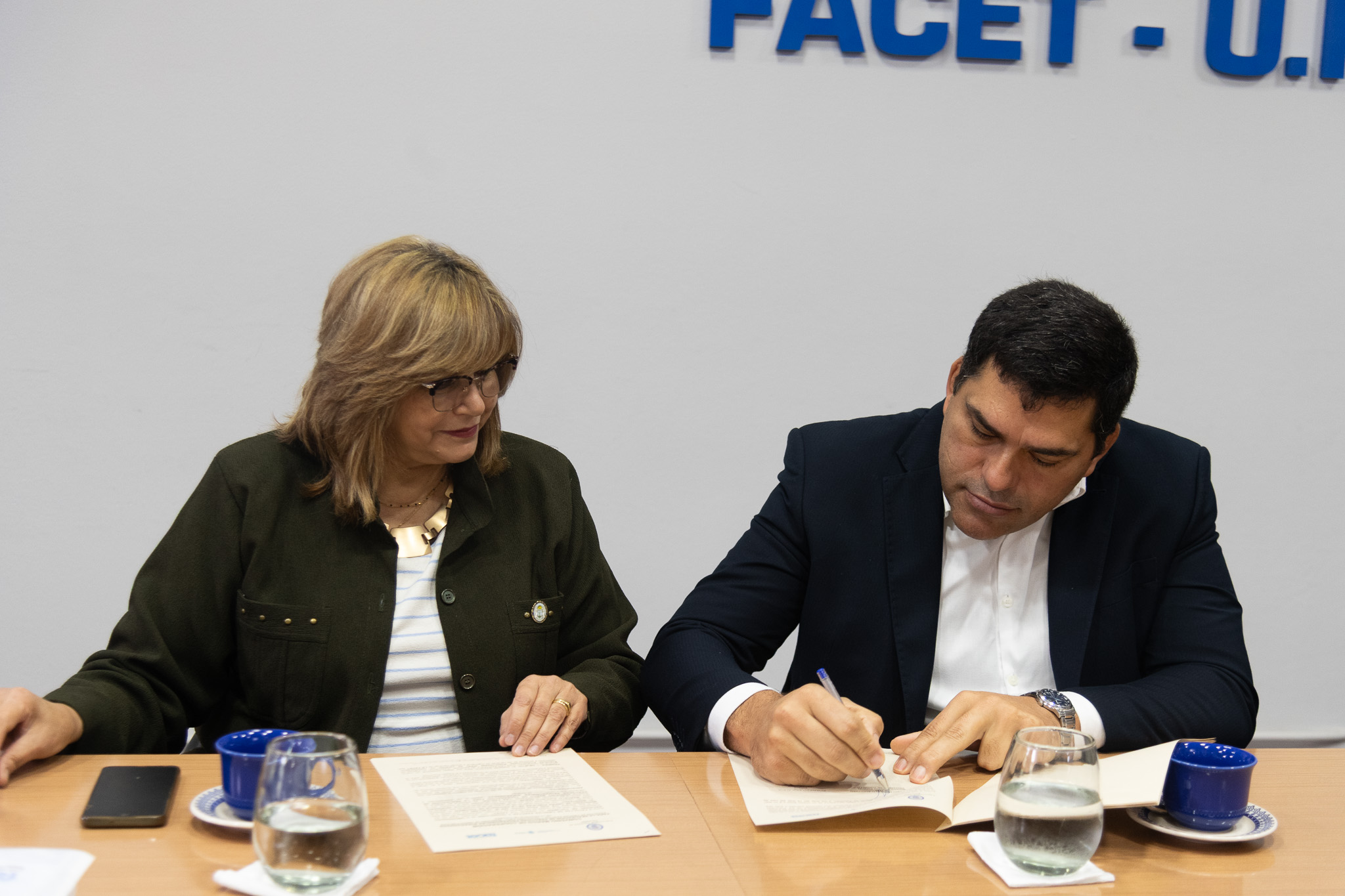 Acuerdan cooperación para prácticas profesionales e infraestructura